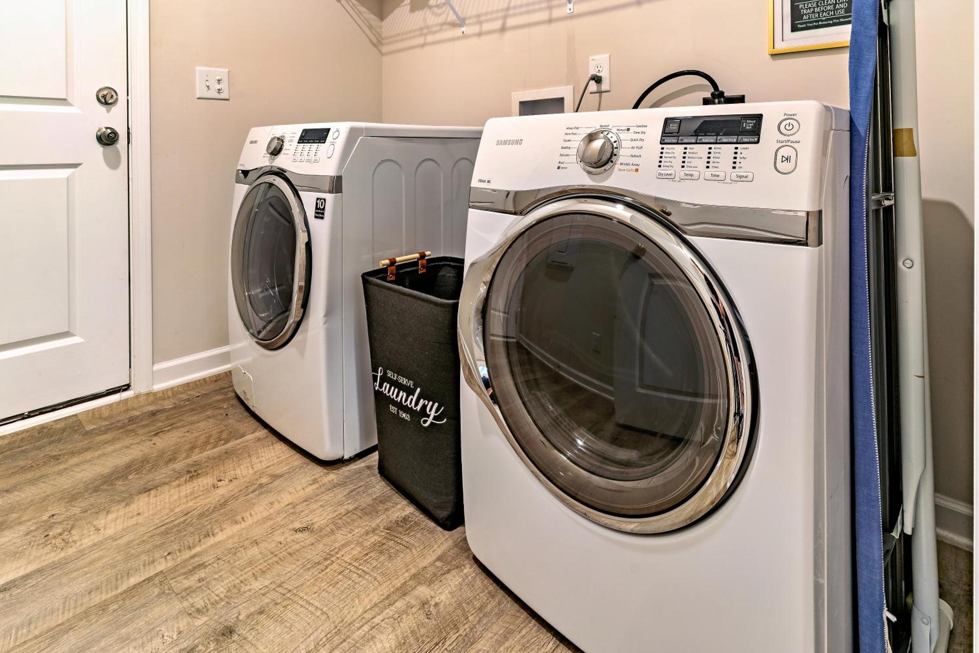 Raleigh Luxe Family Retreat- 15 Min To Downtown, Kids Gear, Fast Wifi For Wfh, Ev & Pet Friendly Villa Kültér fotó