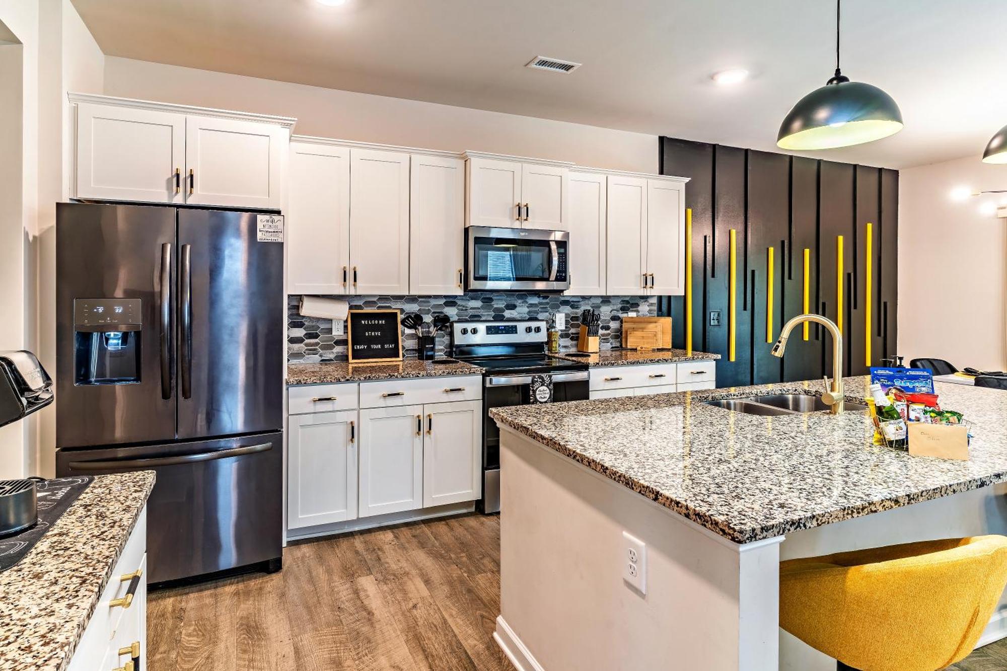 Raleigh Luxe Family Retreat- 15 Min To Downtown, Kids Gear, Fast Wifi For Wfh, Ev & Pet Friendly Villa Kültér fotó